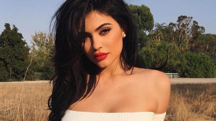 img_sarbat_20160907-141230_imagenes_lv_otras_fuentes_kylie_jenner-kbAE-U4427190042300G-992x558@LaVanguardia-Web